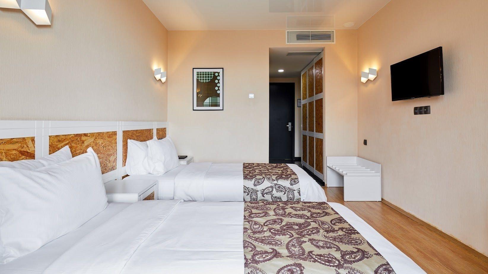 Iveria Inn Hotel Тбилиси Екстериор снимка